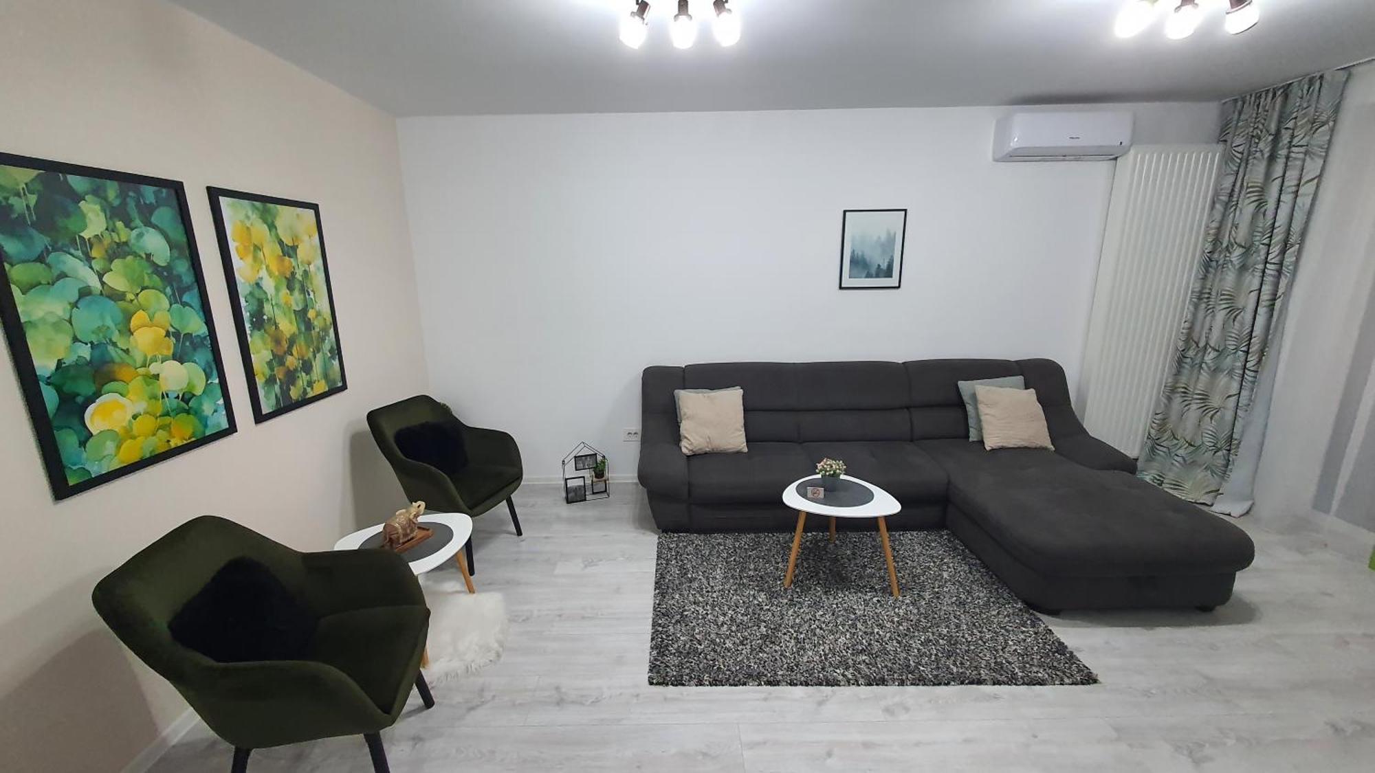 Green Apartment Coresi Braşov Extérieur photo