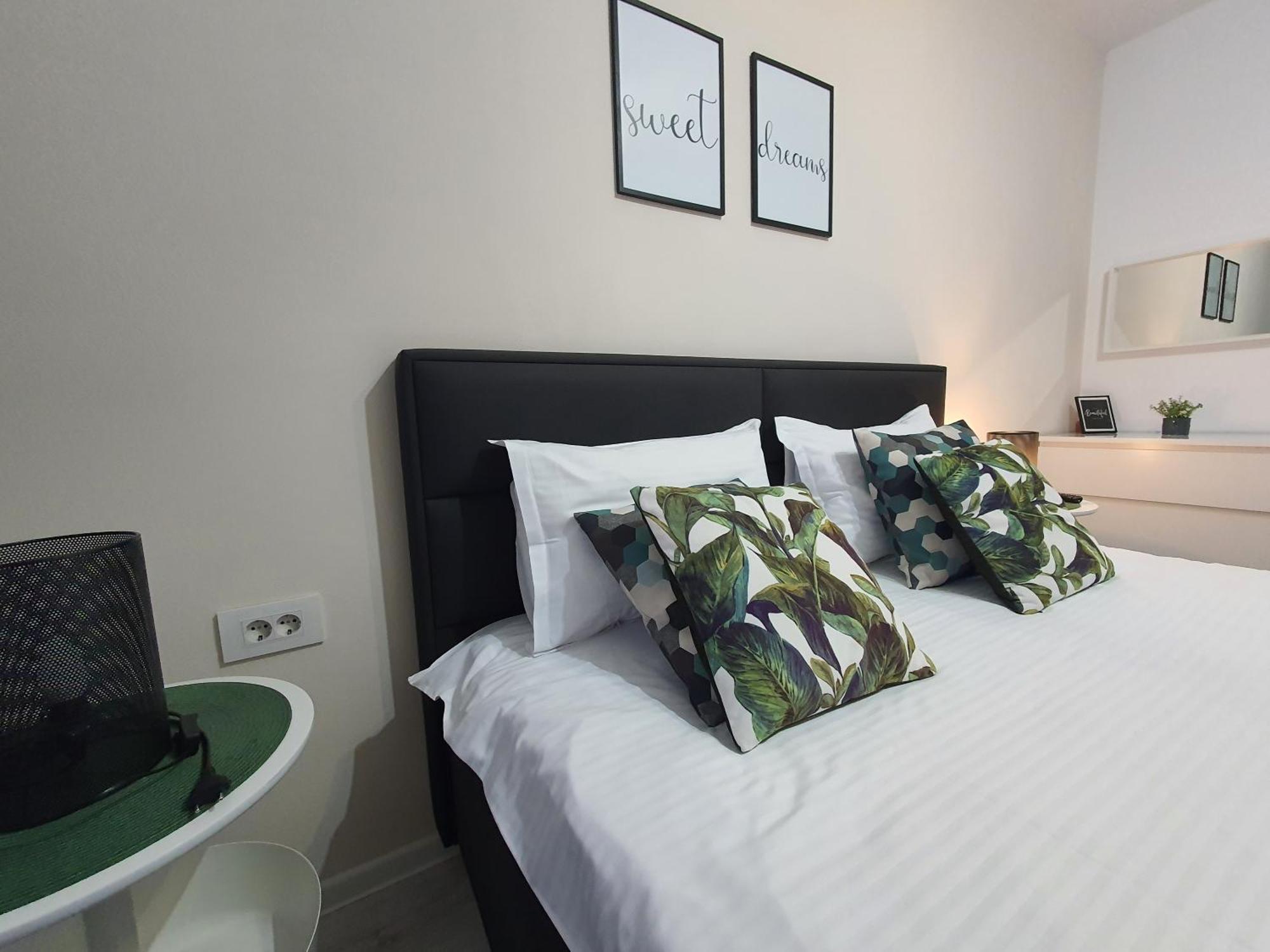 Green Apartment Coresi Braşov Extérieur photo